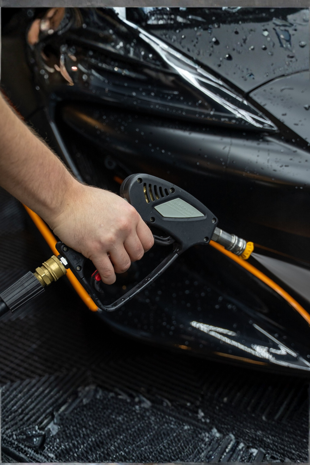 Blackline snub-nose pressure washer gun, image 3
