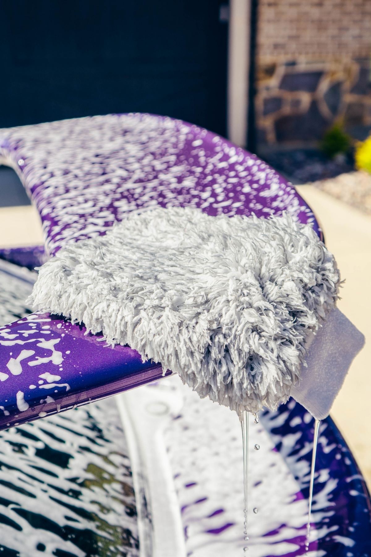 Blackline microfiber wash mitt, image 3